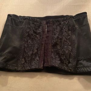 Shapewear, Corsette black and size L
